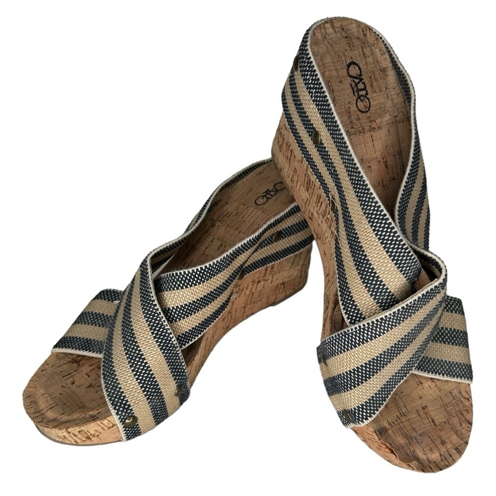 Cato Wedge‎ Heels